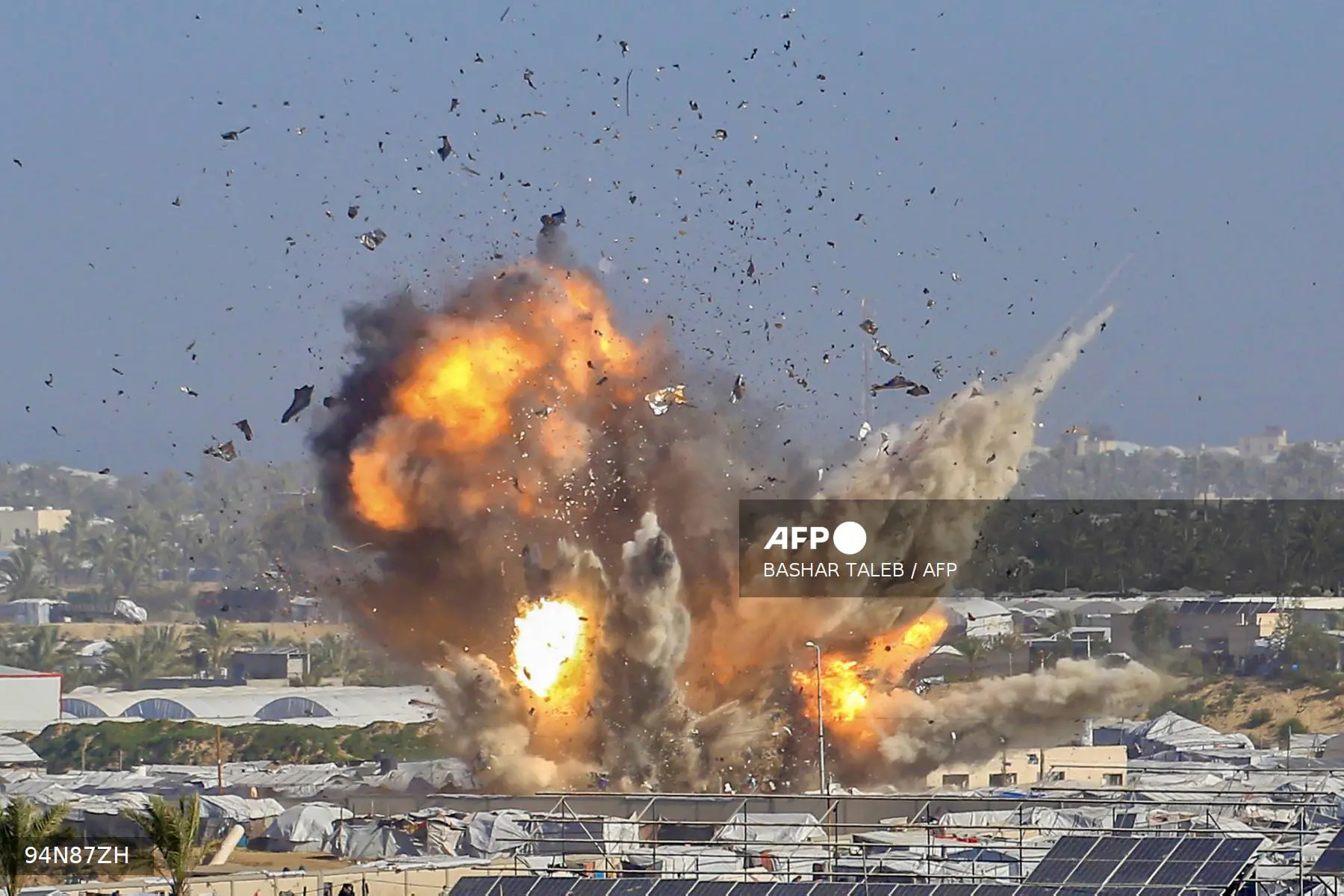 Smoke rises from the Gath shelter in Khan Yunis, southern Gaza Strip, after an Israeli air strike on January 31, 2026.