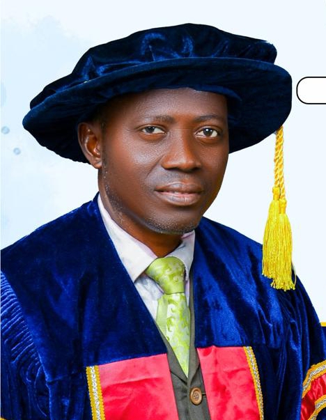 Professor Olabode, a genetics engineering expert, speaking at an event.