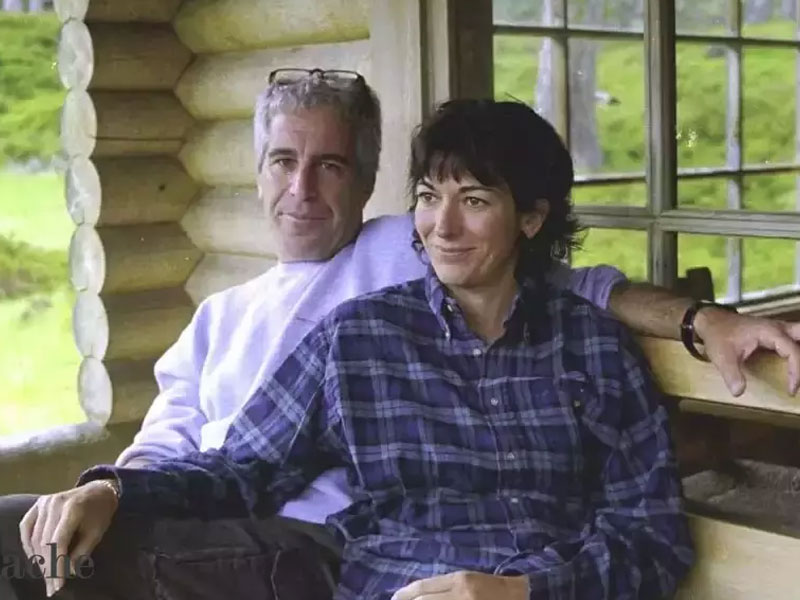 Ghislaine Maxwell during a court proceeding.