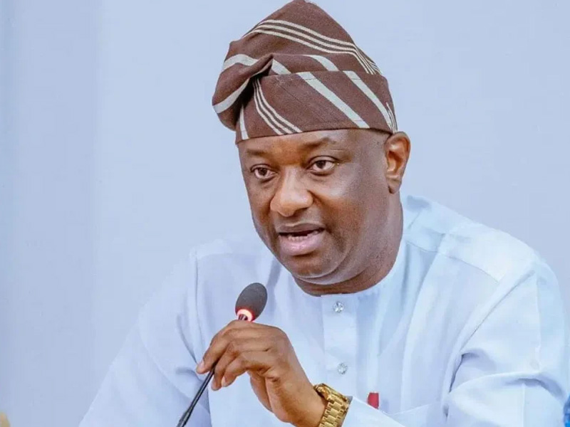 Festus Keyamo, Nigeria's Minister of Aviation, addressing the media