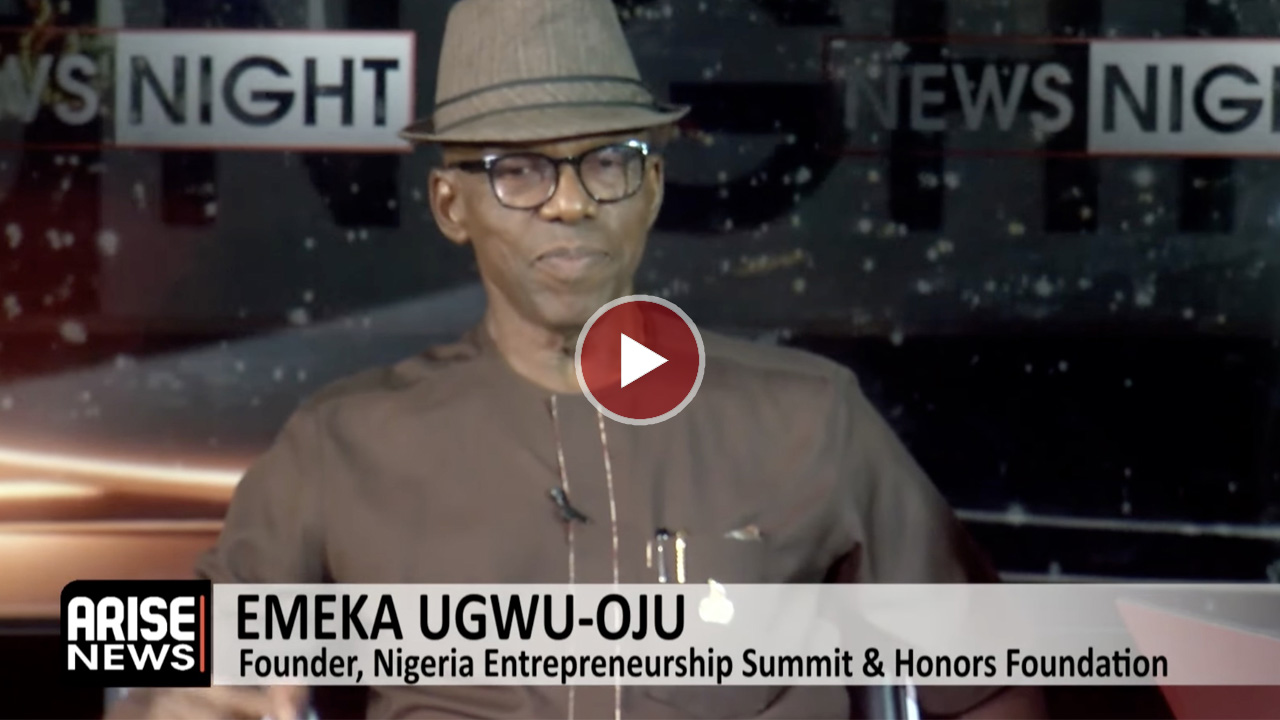 Emeka Ugwu-Oju giving a talk at the aviation roundtable