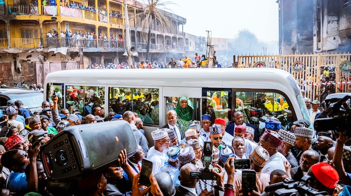 Vice President Kashim Shettima addressing the Kano market fire victims