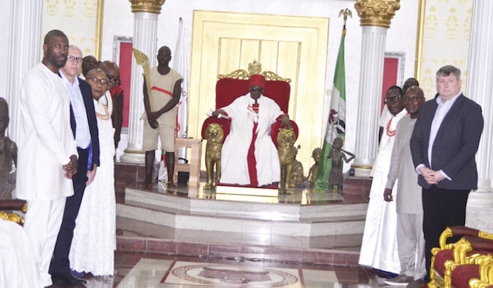 Oba of Benin, Oba Ewuare II, meets with African and European business partners.