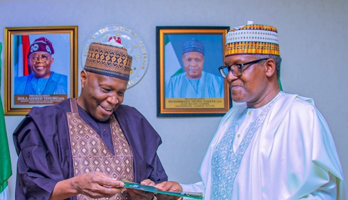 Image of Northern Governors congratulating Aliko Dangote on his 69th birthday.