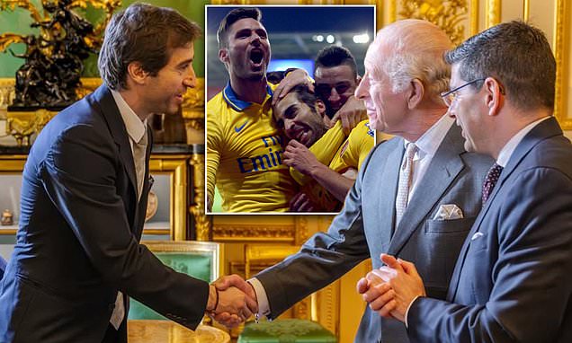 Mathieu Flamini at a meeting with King Charles III.