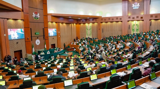 A photo of the House of Representatives session where defections were announced