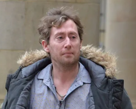 Image related to the court case of an abusive husband.