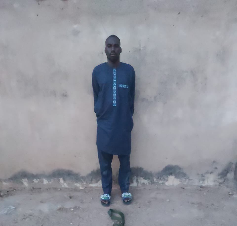 Troops apprehend a suspected ISWAP collaborator in Borno