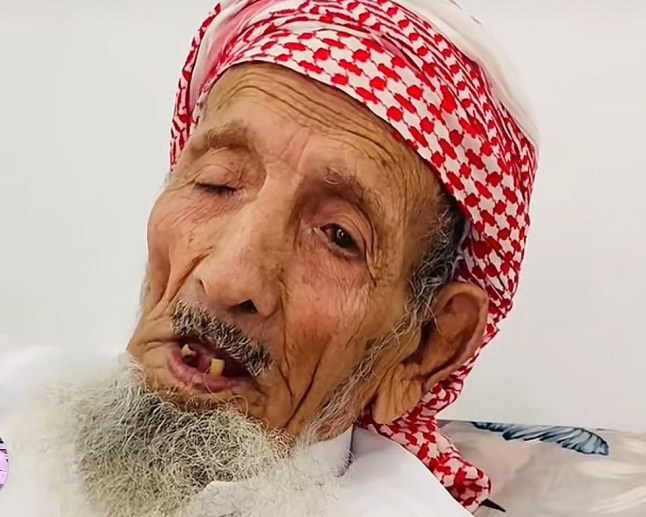 Image of Saudi Arabia's oldest man, Nasser bin Radan Al Rashid Al Wadaei