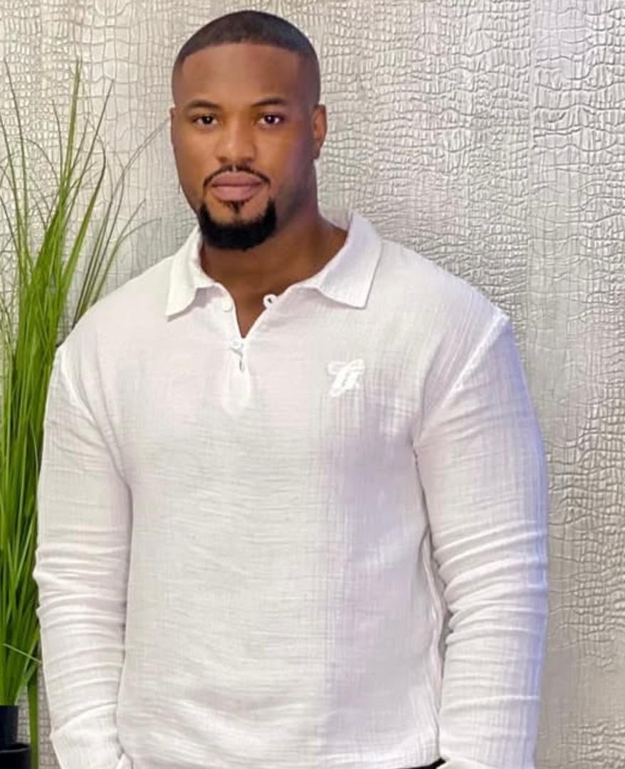 Stanley Nweze advises women on relationships based on financial gains.
