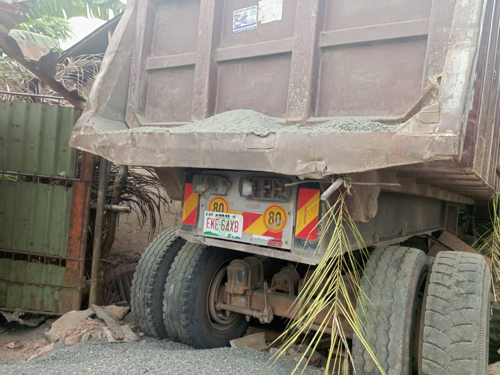 Emergency services at the site of the truck accident in Iho, Imo State.