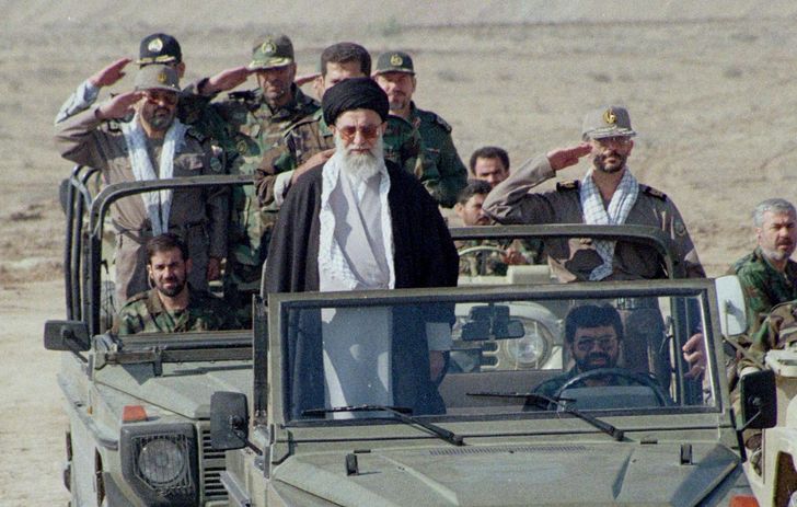 Iranian hardliners advocating for nuclear weapons
